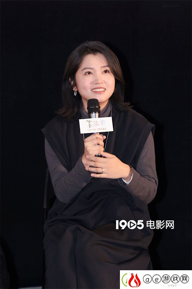 幸运阁导演申奥滕丛丛助力大学同学首映