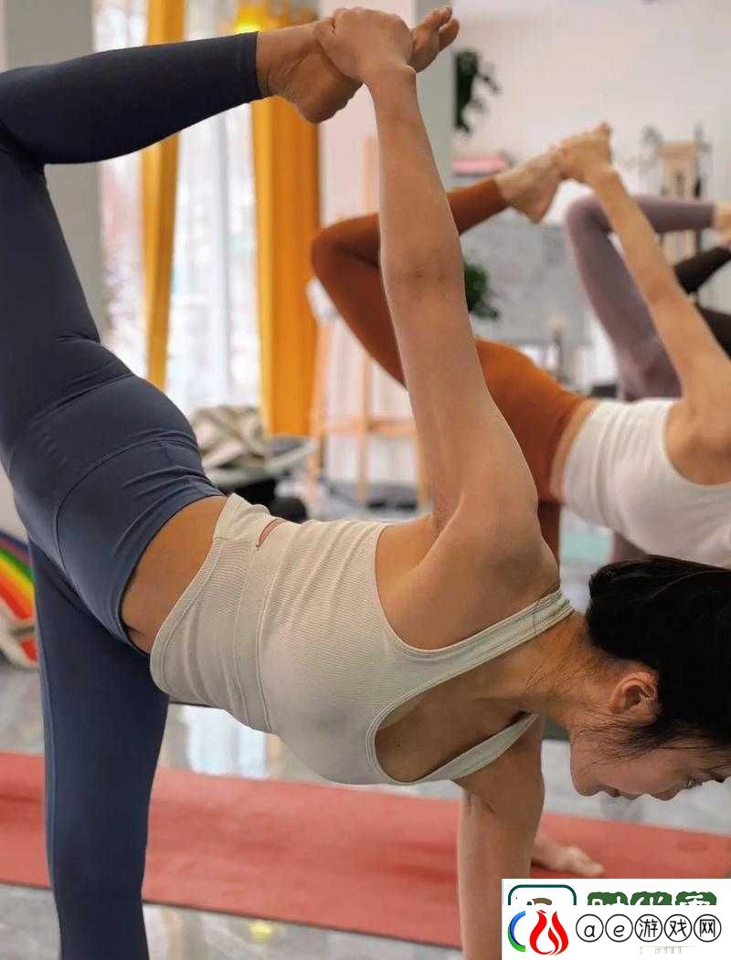 没有罩子的瑜伽老师引发的独特瑜伽体验探讨