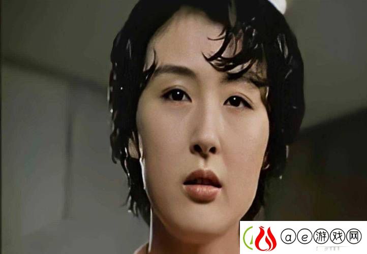 年轻的女教师3-网友：情感与成长的交织
