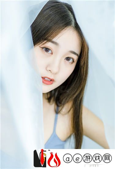 女学生被 c 扒衣服网站引发讨论，网友：此类行为令人震惊，无法接受！