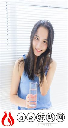 公的浮之手中字2023最新版：更深层次的社会意义