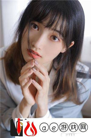 女被 c 黄扒衣服直播震惊网络，网友：这种行为怎么能被容忍！