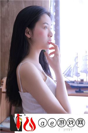 女被 c 黄扒衣服91引发热议，网友：网络暴力带来深重后果！